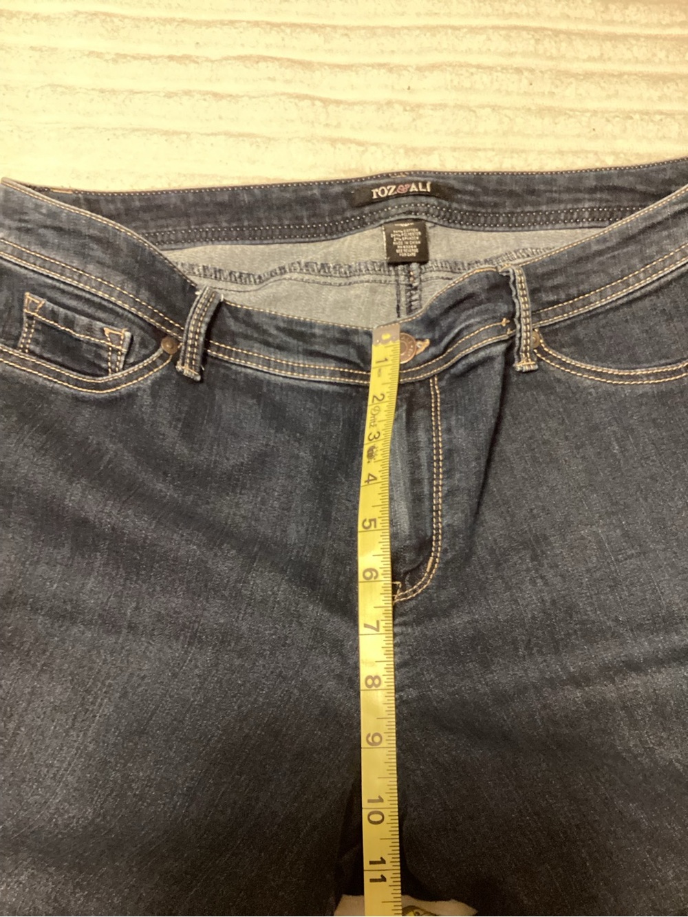 Roz & Ali Dark Indigo Cropped Straight Jeans, size 16, EUC - Picture 4 of 6